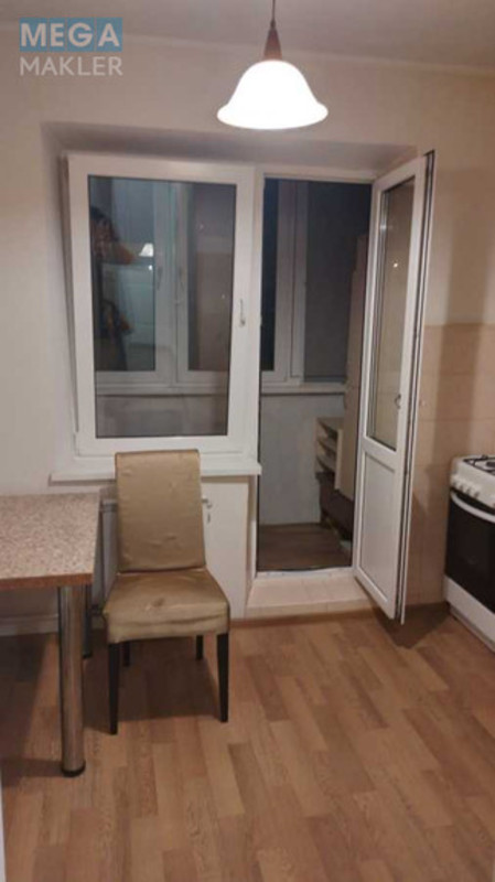 Оренда 1 кімнатної квартири, <a class="location-link" href="/kiev/" title="Недвижимость Київ">Київ</a>, <a class="location-link" href="/kiev/svyatoshinskij/" title="Недвижимость Святошинський район">Святошинський р-н</a>, Булгакова вул., 8а (изображение 4)