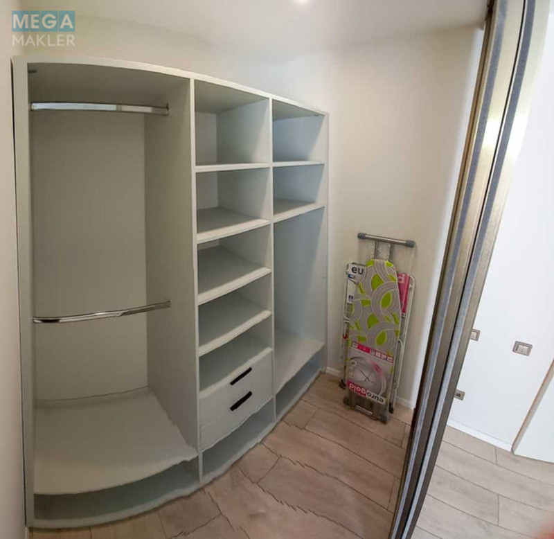Оренда 1 кімнатної квартири, <a class="location-link" href="/kiev/" title="Недвижимость Київ">Київ</a>, <a class="location-link" href="/kiev/solomenskij/" title="Недвижимость Солом'янський район">Солом'янський р-н</a>, Повітряних Сил просп. (изображение 12)