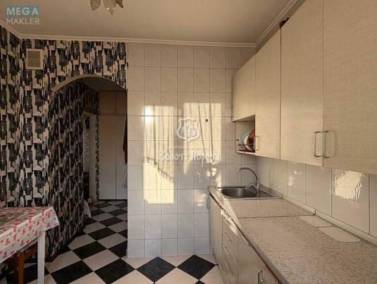 Продаж 2 кімнатної квартири (51/30,4/7,9), 6 пов. 9 пов. будинку, <a class="location-link" href="/kiev/" title="Недвижимость Київ">Київ</a>, <a class="location-link" href="/kiev/desnyanskij/" title="Недвижимость Деснянський район">Деснянський р-н</a>, Володимира Маяковського просп., 25 (изображение 6)