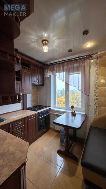 Продаж 3 кімнатної квартири (62/45/7), 7 пов. 9 пов. будинку, <a class="location-link" href="/kiev/" title="Недвижимость Київ">Київ</a>, <a class="location-link" href="/kiev/svyatoshinskij/" title="Недвижимость Святошинський район">Святошинський р-н</a>, Леся Курбаса просп., 12Б (изображение 2)