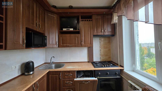 Продаж 3 кімнатної квартири (62/45/7), 7 пов. 9 пов. будинку, <a class="location-link" href="/kiev/" title="Недвижимость Київ">Київ</a>, <a class="location-link" href="/kiev/svyatoshinskij/" title="Недвижимость Святошинський район">Святошинський р-н</a>, Леся Курбаса просп., 12Б (изображение 4)