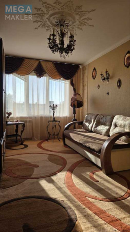 Продаж 3 кімнатної квартири (62/45/7), 7 пов. 9 пов. будинку, <a class="location-link" href="/kiev/" title="Недвижимость Київ">Київ</a>, <a class="location-link" href="/kiev/svyatoshinskij/" title="Недвижимость Святошинський район">Святошинський р-н</a>, Леся Курбаса просп., 12Б (изображение 10)