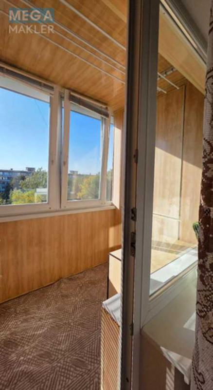 Продаж 3 кімнатної квартири (62/45/7), 7 пов. 9 пов. будинку, <a class="location-link" href="/kiev/" title="Недвижимость Київ">Київ</a>, <a class="location-link" href="/kiev/svyatoshinskij/" title="Недвижимость Святошинський район">Святошинський р-н</a>, Леся Курбаса просп., 12Б (изображение 22)