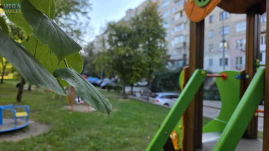 Продаж 3 кімнатної квартири (62/45/7), 7 пов. 9 пов. будинку, <a class="location-link" href="/kiev/" title="Недвижимость Київ">Київ</a>, <a class="location-link" href="/kiev/svyatoshinskij/" title="Недвижимость Святошинський район">Святошинський р-н</a>, Леся Курбаса просп., 12Б (изображение 24)