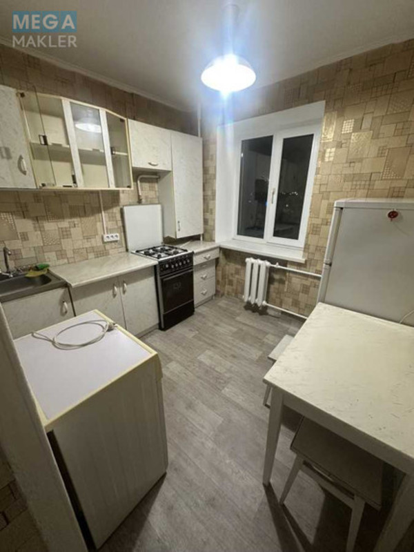 Оренда 1 кімнатної квартири, <a class="location-link" href="/kiev/" title="Недвижимость Київ">Київ</a>, <a class="location-link" href="/kiev/dneprovskij/" title="Недвижимость Дніпровський район">Дніпровський р-н</a>, Верховної Ради бульв., 33 (изображение 4)