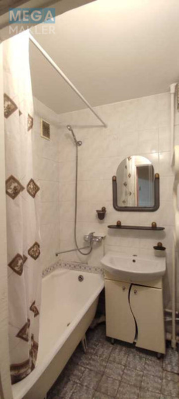 Оренда 1 кімнатної квартири, <a class="location-link" href="/kiev/" title="Недвижимость Київ">Київ</a>, <a class="location-link" href="/kiev/darnickij/" title="Недвижимость Дарницький район">Дарницький р-н</a>, Крута вул. (изображение 3)