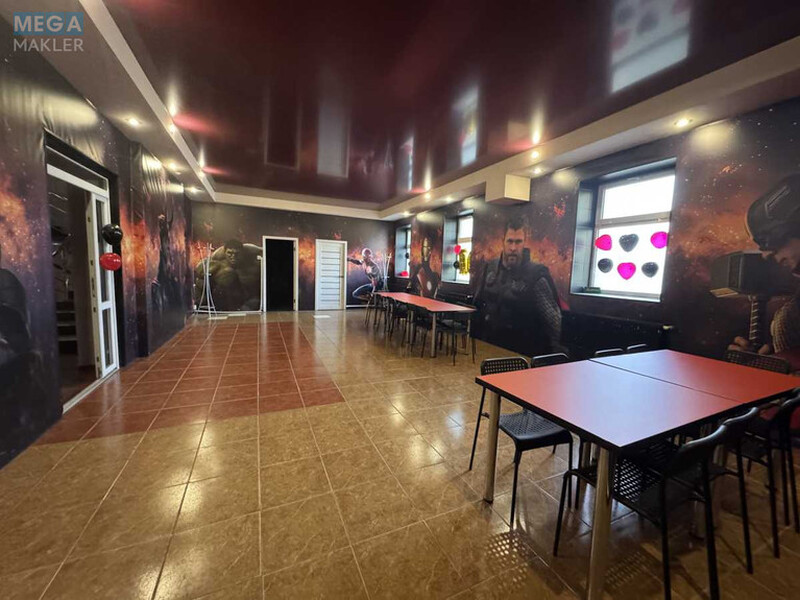Продаж окремої будівлі/побудови, 1&nbsp;432&nbsp;кв.м, <a class="location-link" href="/chernovtsi/" title="Недвижимость Чернівці">Чернівці</a>, <a class="location-link" href="/chernovtsi/shevchenkovskij/" title="Недвижимость Шевченківський район">Шевченківський р-н</a>, вул. Залозецького, 97Б (изображение 5)