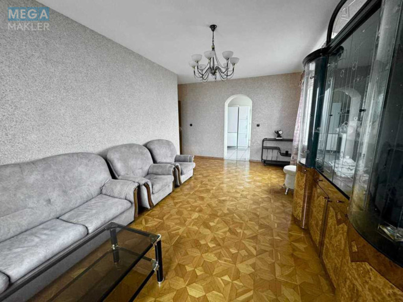 Оренда 3 кімнатної квартири, <a class="location-link" href="/kiev/" title="Недвижимость Київ">Київ</a>, <a class="location-link" href="/kiev/shevchenkovskij/" title="Недвижимость Шевченківський район">Шевченківський р-н</a>, Герцена вул., 18/20 (изображение 10)