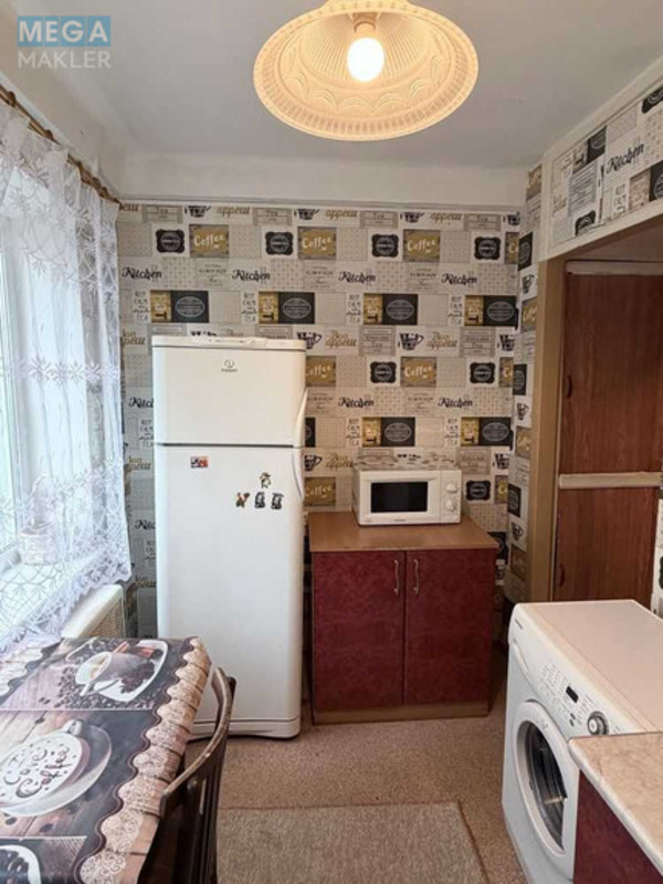 Продаж 2 кімнатної квартири (47/30/9), 4 пов. 5 пов. будинку, <a class="location-link" href="/kiev/" title="Недвижимость Київ">Київ</a>, <a class="location-link" href="/kiev/podolskij/" title="Недвижимость Подільський район">Подільський р-н</a>, Гречко Маршала ул., 8В (изображение 4)