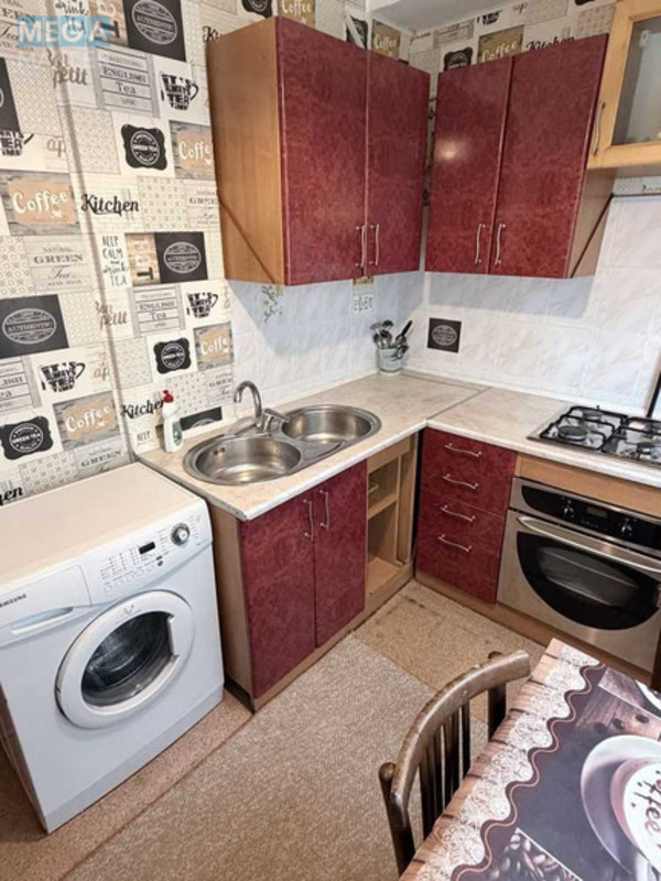 Продаж 2 кімнатної квартири (47/30/9), 4 пов. 5 пов. будинку, <a class="location-link" href="/kiev/" title="Недвижимость Київ">Київ</a>, <a class="location-link" href="/kiev/podolskij/" title="Недвижимость Подільський район">Подільський р-н</a>, Гречко Маршала ул., 8В (изображение 6)