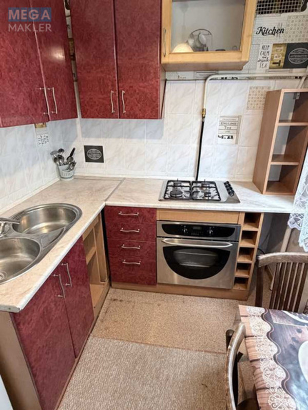Продаж 2 кімнатної квартири (47/30/9), 4 пов. 5 пов. будинку, <a class="location-link" href="/kiev/" title="Недвижимость Київ">Київ</a>, <a class="location-link" href="/kiev/podolskij/" title="Недвижимость Подільський район">Подільський р-н</a>, Гречко Маршала ул., 8В (изображение 7)