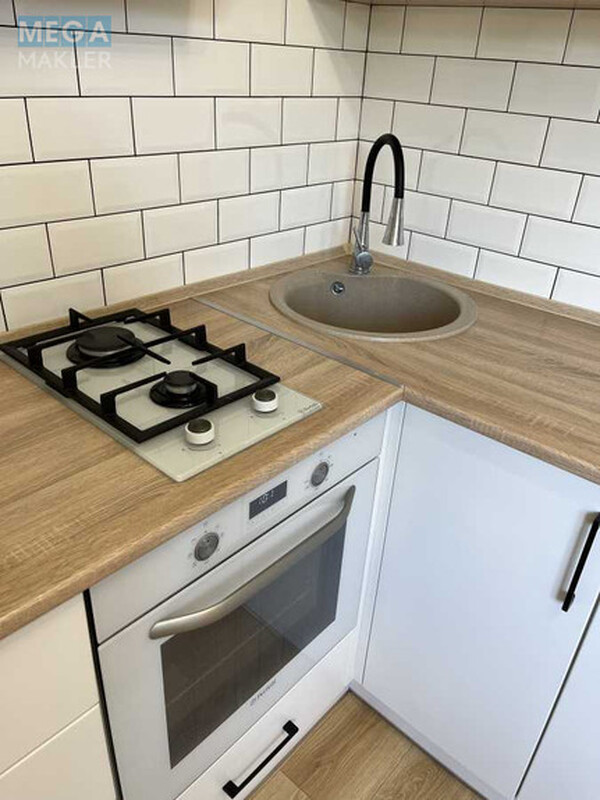 Продаж 1 кімнатної квартири (36,4/?/5,3), 2 пов. 4 пов. будинку, <a class="location-link" href="/novograd-volynskij/" title="Недвижимость Новоград-Волинський">Новоград-Волинський</a>, Олександра Чернявського, 19 (изображение 4)