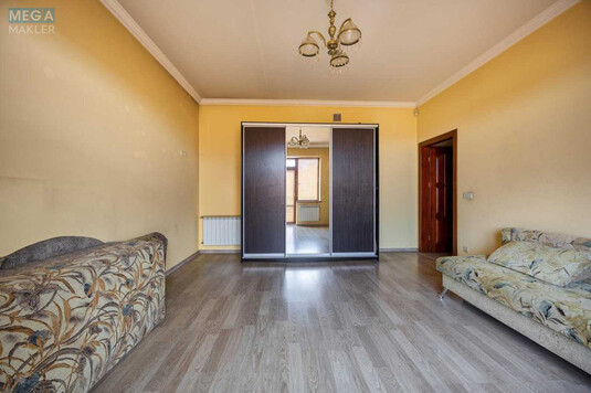 Продаж дома, 3&nbsp;поверху, 360&nbsp;кв.м, 8&nbsp;кімнат, ділянка 10&nbsp;соток, <a class="location-link" href="/lapaevka/" title="Недвижимость Лапаївка">Лапаївка</a>, Геофізиків (изображение 4)