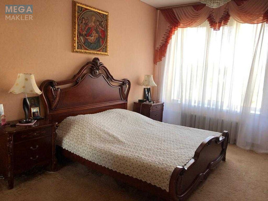 Продаж дома, 3&nbsp;поверху, 320&nbsp;кв.м, 5&nbsp;кімнат, ділянка 15&nbsp;соток, <a class="location-link" href="/dnepropetrovsk/" title="Недвижимость Дніпра">Дніпро</a>, академика Вавилова (изображение 5)