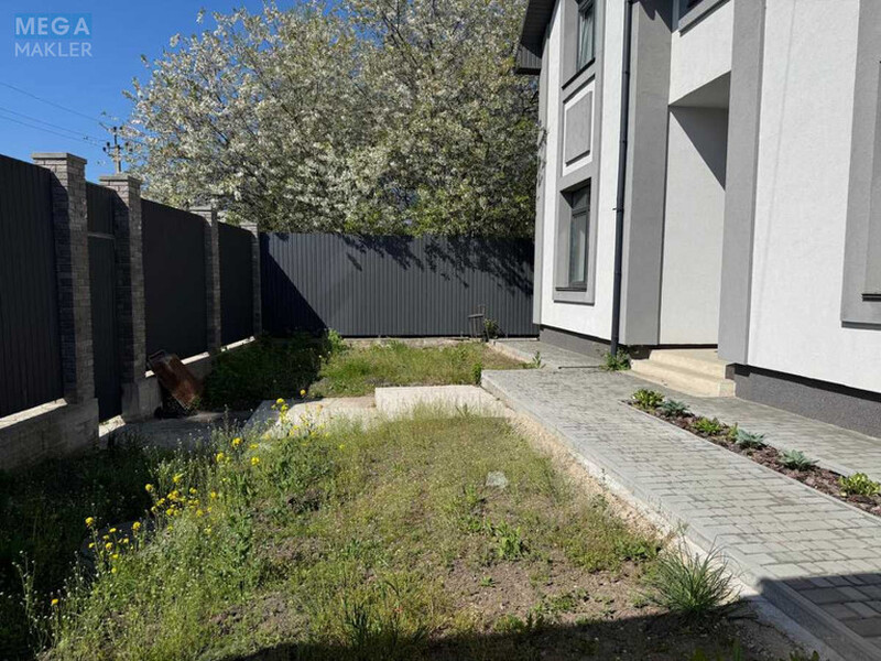 Продаж дома, 2&nbsp;поверху, 248&nbsp;кв.м, 5&nbsp;кімнат, ділянка 10&nbsp;соток, <a class="location-link" href="/gnedin/" title="Недвижимость Гнідін">Гнідин</a>, Городня (изображение 3)