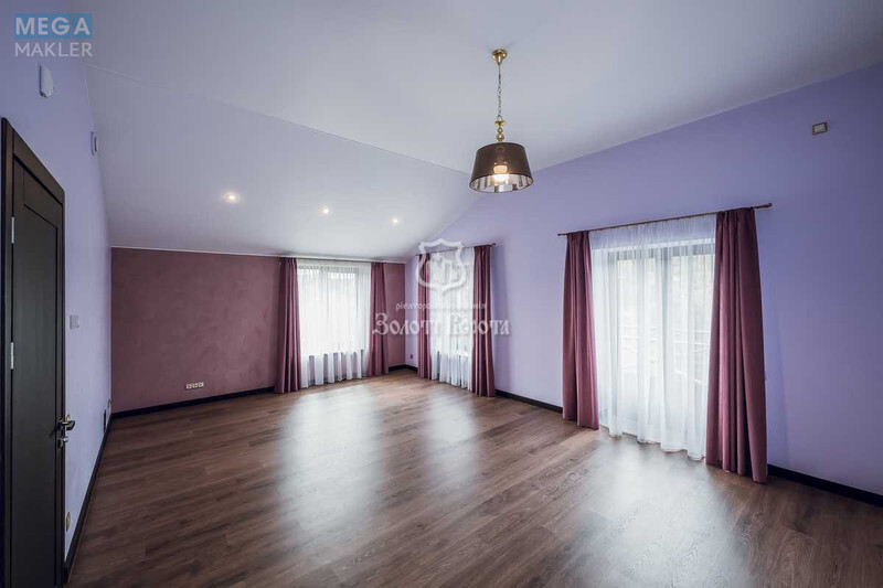 Продаж дома, 2&nbsp;поверху, 1&nbsp;005&nbsp;кв.м, 12&nbsp;кімнат, ділянка 45&nbsp;соток, <a class="location-link" href="/starye-petrovcy/" title="Недвижимость Старі Петрівці">Старі Петрівці</a>, Грушевського вул. (изображение 8)