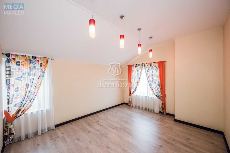 Продаж дома, 2&nbsp;поверху, 1&nbsp;005&nbsp;кв.м, 12&nbsp;кімнат, ділянка 45&nbsp;соток, <a class="location-link" href="/starye-petrovcy/" title="Недвижимость Старі Петрівці">Старі Петрівці</a>, Грушевського вул. (изображение 10)