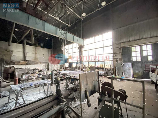 Продаж комплексу будівель та споруд, 400&nbsp;кв.м, под производство, <a class="location-link" href="/kiev/" title="Недвижимость Київ">Київ</a>, <a class="location-link" href="/kiev/darnickij/" title="Недвижимость Дарницький район">Дарницький р-н</a>, Автопаркова вул. (изображение 6)