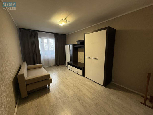 Оренда 2 кімнатної квартири, <a class="location-link" href="/kiev/" title="Недвижимость Київ">Київ</a>, <a class="location-link" href="/kiev/solomenskij/" title="Недвижимость Солом'янський район">Солом'янський р-н</a>, Вадима Гетьмана вул., 42 (изображение 3)