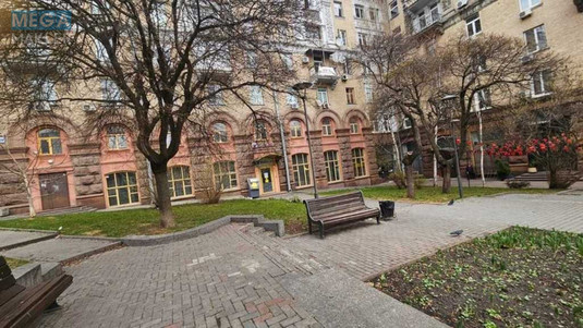 Продаж комерційної нерухомості, 714&nbsp;кв.м, под офис, <a class="location-link" href="/kiev/" title="Недвижимость Київ">Київ</a>, <a class="location-link" href="/kiev/shevchenkovskij/" title="Недвижимость Шевченківський район">Шевченківський р-н</a>, Прорізна вул., 6 (изображение 3)