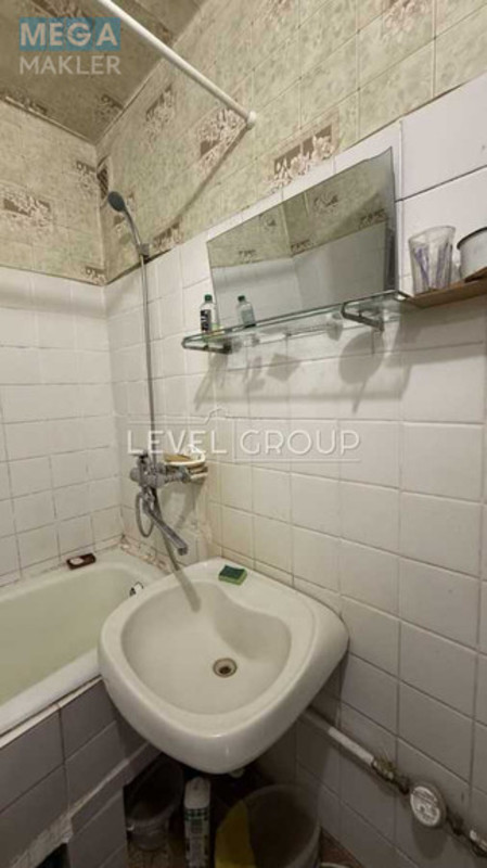 Продаж 2 кімнатної квартири (55,1/30/8), 2 пов. 16 пов. будинку, <a class="location-link" href="/kiev/" title="Недвижимость Київ">Київ</a>, <a class="location-link" href="/kiev/goloseevskij/" title="Недвижимость Голосіївський район">Голосіївський р-н</a>, Академіка Глушкова просп., 13 (изображение 10)