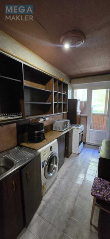 Оренда 1 кімнатної квартири, <a class="location-link" href="/kiev/" title="Недвижимость Київ">Київ</a>, <a class="location-link" href="/kiev/solomenskij/" title="Недвижимость Солом'янський район">Солом'янський р-н</a>, Озерная ул., 7 (изображение 3)