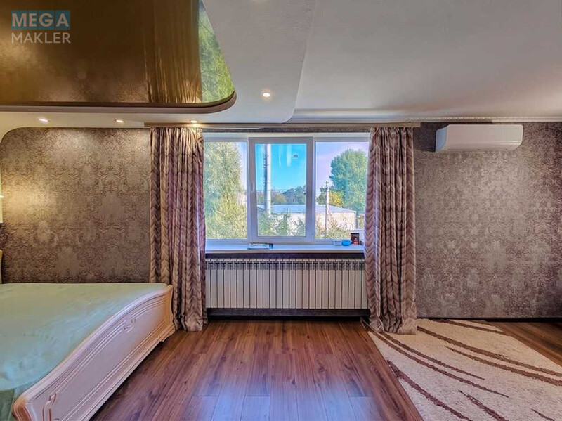 Продаж дома, 2&nbsp;поверху, 209&nbsp;кв.м, 4&nbsp;кімнати, ділянка 10&nbsp;соток, <a class="location-link" href="/dnepropetrovsk/" title="Недвижимость Дніпра">Дніпро</a>, Передовая, 599 (изображение 5)