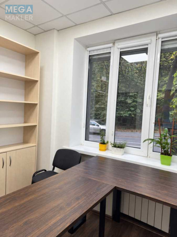 Продаж комерційної нерухомості, 73,50&nbsp;кв.м, <a class="location-link" href="/kiev/" title="Недвижимость Київ">Київ</a>, <a class="location-link" href="/kiev/goloseevskij/" title="Недвижимость Голосіївський район">Голосіївський р-н</a>, Полковника Потєхіна вул., 10/9 (изображение 5)