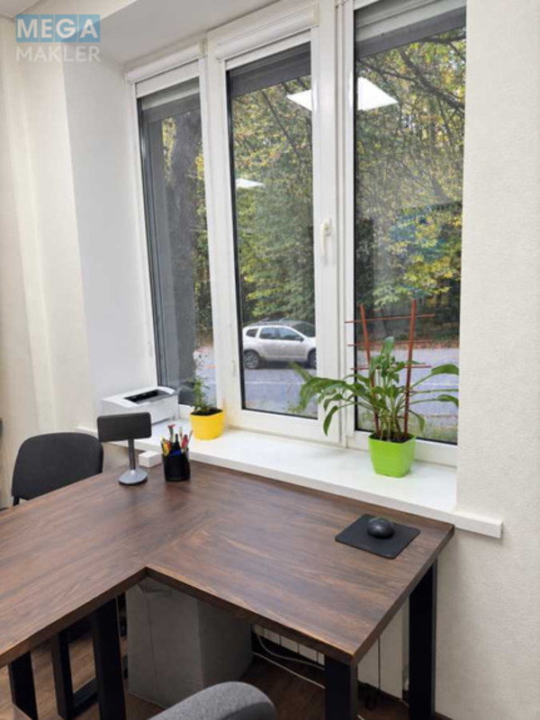 Продаж комерційної нерухомості, 73,50&nbsp;кв.м, <a class="location-link" href="/kiev/" title="Недвижимость Київ">Київ</a>, <a class="location-link" href="/kiev/goloseevskij/" title="Недвижимость Голосіївський район">Голосіївський р-н</a>, Полковника Потєхіна вул., 10/9 (изображение 6)