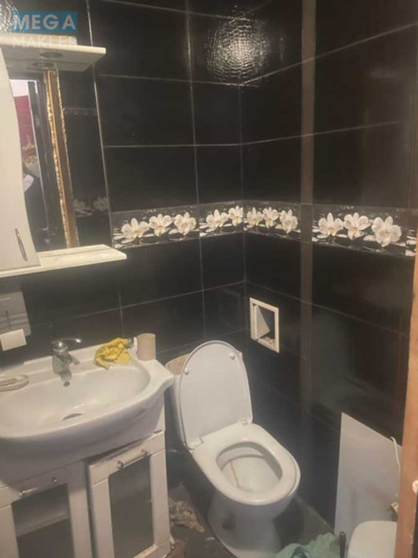 Продаж дома, 4&nbsp;поверху, 400&nbsp;кв.м, 8&nbsp;кімнат, ділянка 3&nbsp;сотки, <a class="location-link" href="/kiev/" title="Недвижимость Київ">Київ</a>, <a class="location-link" href="/kiev/svyatoshinskij/" title="Недвижимость Святошинський район">Святошинський р-н</a>, Синьоозерна вул., 1 (изображение 6)
