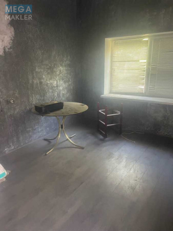 Продаж дома, 4&nbsp;поверху, 400&nbsp;кв.м, 8&nbsp;кімнат, ділянка 3&nbsp;сотки, <a class="location-link" href="/kiev/" title="Недвижимость Київ">Київ</a>, <a class="location-link" href="/kiev/svyatoshinskij/" title="Недвижимость Святошинський район">Святошинський р-н</a>, Синьоозерна вул., 1 (изображение 15)
