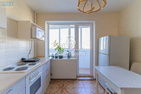 Продаж 3 кімнатної квартири (68/43,6/8), 15 пов. 16 пов. будинку, <a class="location-link" href="/kiev/" title="Недвижимость Київ">Київ</a>, <a class="location-link" href="/kiev/goloseevskij/" title="Недвижимость Голосіївський район">Голосіївський р-н</a>, Маршала Якубовського вул., 5 (изображение 2)