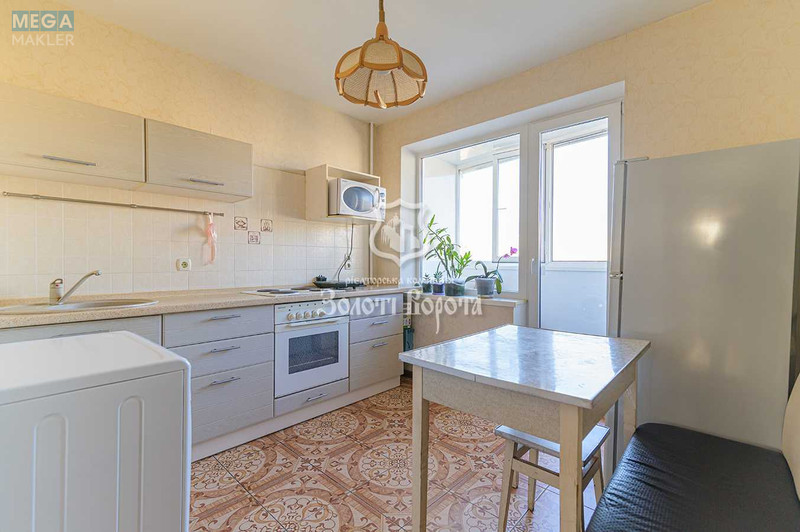 Продаж 3 кімнатної квартири (68/43,6/8), 15 пов. 16 пов. будинку, <a class="location-link" href="/kiev/" title="Недвижимость Київ">Київ</a>, <a class="location-link" href="/kiev/goloseevskij/" title="Недвижимость Голосіївський район">Голосіївський р-н</a>, Маршала Якубовського вул., 5 (изображение 3)