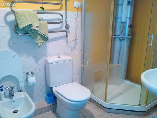 Оренда 3 кімнатної квартири, <a class="location-link" href="/kiev/" title="Недвижимость Київ">Київ</a>, <a class="location-link" href="/kiev/shevchenkovskij/" title="Недвижимость Шевченківський район">Шевченківський р-н</a>, Рейтарская ул., 25 (изображение 9)