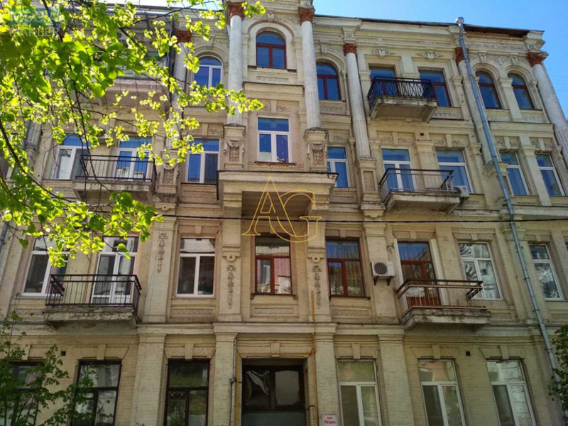 Оренда 3 кімнатної квартири, <a class="location-link" href="/kiev/" title="Недвижимость Київ">Київ</a>, <a class="location-link" href="/kiev/shevchenkovskij/" title="Недвижимость Шевченківський район">Шевченківський р-н</a>, Рейтарская ул., 25 (изображение 13)