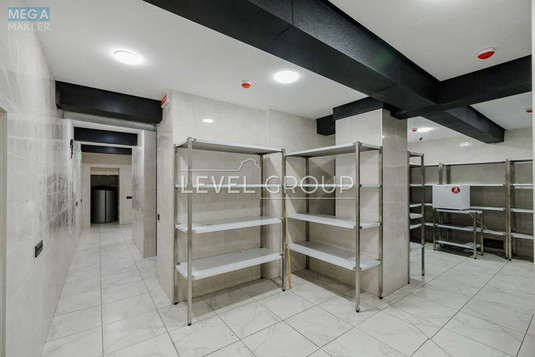 Продаж комерційної нерухомості, 571&nbsp;кв.м, <a class="location-link" href="/kiev/" title="Недвижимость Київ">Київ</a>, <a class="location-link" href="/kiev/podolskij/" title="Недвижимость Подільський район">Подільський р-н</a>, Набережно-Хрещатицька вул., 17/18 (изображение 9)