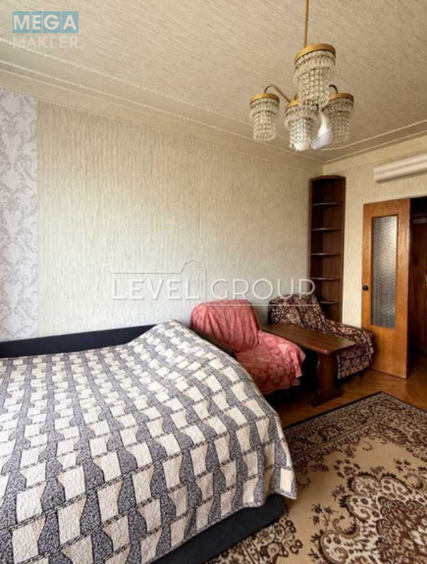 Продаж 3 кімнатної квартири (68/42/7), 5 пов. 9 пов. будинку, <a class="location-link" href="/kiev/" title="Недвижимость Київ">Київ</a>, <a class="location-link" href="/kiev/goloseevskij/" title="Недвижимость Голосіївський район">Голосіївський р-н</a>, Лятошинського вул., 8а (изображение 2)
