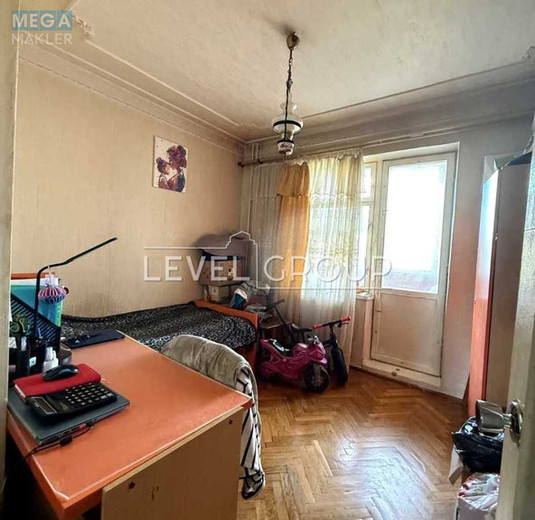 Продаж 3 кімнатної квартири (68/42/7), 5 пов. 9 пов. будинку, <a class="location-link" href="/kiev/" title="Недвижимость Київ">Київ</a>, <a class="location-link" href="/kiev/goloseevskij/" title="Недвижимость Голосіївський район">Голосіївський р-н</a>, Лятошинського вул., 8а (изображение 4)