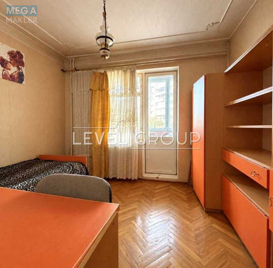 Продаж 3 кімнатної квартири (68/42/7), 5 пов. 9 пов. будинку, <a class="location-link" href="/kiev/" title="Недвижимость Київ">Київ</a>, <a class="location-link" href="/kiev/goloseevskij/" title="Недвижимость Голосіївський район">Голосіївський р-н</a>, Лятошинського вул., 8а (изображение 6)
