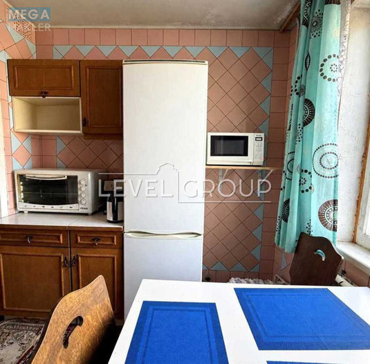 Продаж 3 кімнатної квартири (68/42/7), 5 пов. 9 пов. будинку, <a class="location-link" href="/kiev/" title="Недвижимость Київ">Київ</a>, <a class="location-link" href="/kiev/goloseevskij/" title="Недвижимость Голосіївський район">Голосіївський р-н</a>, Лятошинського вул., 8а (изображение 10)