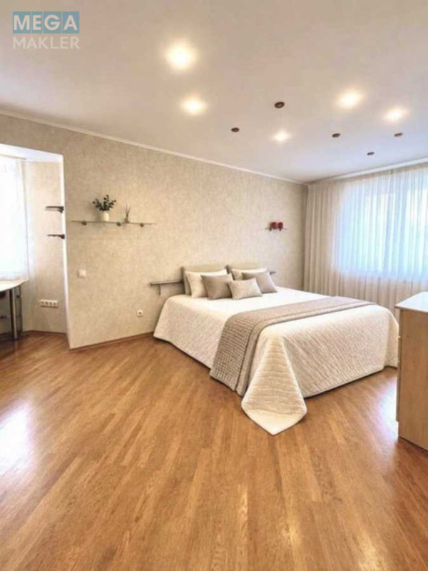 Продаж 2 кімнатної квартири (81/40/18), 8 пов. 13 пов. будинку, <a class="location-link" href="/kiev/" title="Недвижимость Київ">Київ</a>, <a class="location-link" href="/kiev/obolonskij/" title="Недвижимость Оболонський район">Оболонський р-н</a>, Маршала Тимошенка вул., 13а (изображение 4)