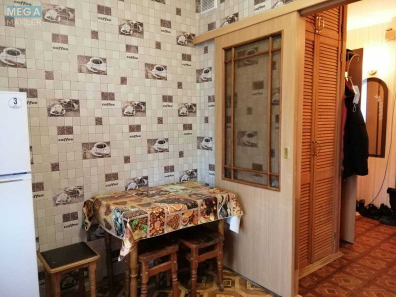 Оренда 1 кімнатної квартири, <a class="location-link" href="/kiev/" title="Недвижимость Київ">Київ</a>, <a class="location-link" href="/kiev/svyatoshinskij/" title="Недвижимость Святошинський район">Святошинський р-н</a>, Академіка Кіпріанова вул., 4 (изображение 3)