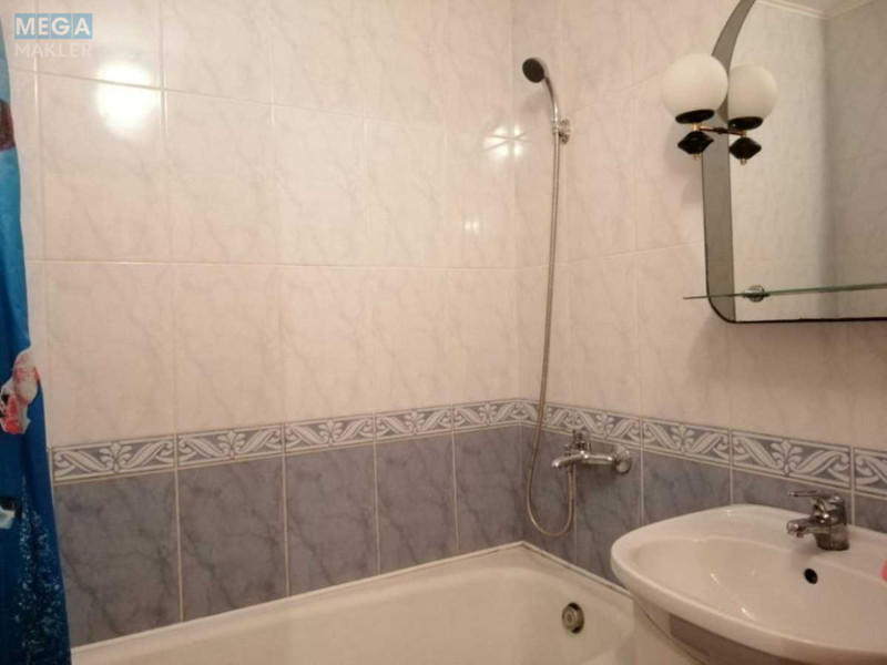 Оренда 1 кімнатної квартири, <a class="location-link" href="/kiev/" title="Недвижимость Київ">Київ</a>, <a class="location-link" href="/kiev/svyatoshinskij/" title="Недвижимость Святошинський район">Святошинський р-н</a>, Академіка Кіпріанова вул., 4 (изображение 9)