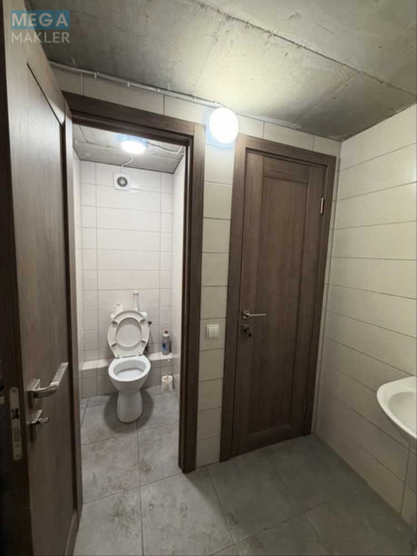 Продаж окремої будівлі/побудови, 345,90&nbsp;кв.м, <a class="location-link" href="/kiev/" title="Недвижимость Київ">Київ</a>, <a class="location-link" href="/kiev/shevchenkovskij/" title="Недвижимость Шевченківський район">Шевченківський р-н</a>, Глубочицкая ул., 40 (изображение 8)