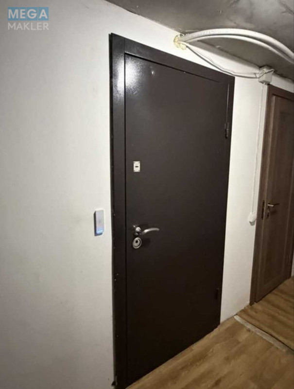 Продаж окремої будівлі/побудови, 345,90&nbsp;кв.м, <a class="location-link" href="/kiev/" title="Недвижимость Київ">Київ</a>, <a class="location-link" href="/kiev/shevchenkovskij/" title="Недвижимость Шевченківський район">Шевченківський р-н</a>, Глубочицкая ул., 40 (изображение 9)