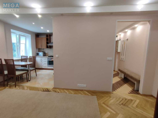 Оренда 2 кімнатної квартири, <a class="location-link" href="/kiev/" title="Недвижимость Київ">Київ</a>, <a class="location-link" href="/kiev/pecherskij/" title="Недвижимость Печерський район">Печерський р-н</a>, Джона Маккейна вул., 9 (изображение 9)