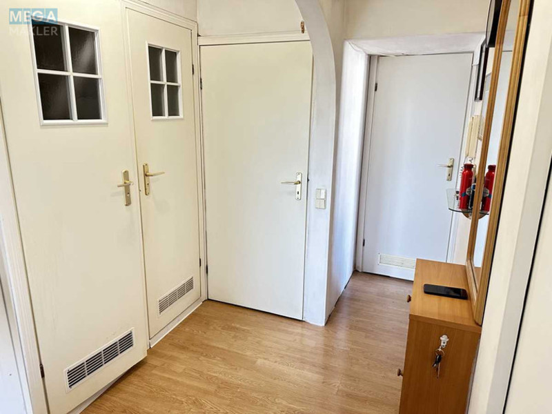 Продаж 3 кімнатної квартири (59/40/8), 9 пов. 9 пов. будинку, <a class="location-link" href="/kiev/" title="Недвижимость Київ">Київ</a>, <a class="location-link" href="/kiev/shevchenkovskij/" title="Недвижимость Шевченківський район">Шевченківський р-н</a>, Борщагівська вул., 4 (изображение 18)