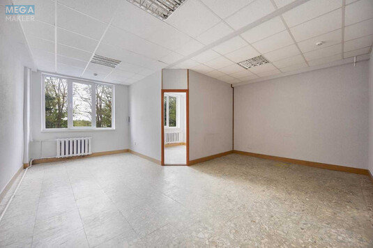 Продаж окремої будівлі/побудови, 1&nbsp;396&nbsp;кв.м, <a class="location-link" href="/lviv/" title="Недвижимость Львів">Львів</a>, <a class="location-link" href="/lviv/zaliznichnyj/" title="Недвижимость Залізничний район">Залізничний р-н</a>, Городоцька (изображение 4)