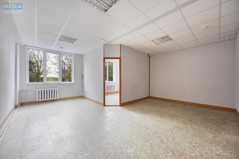 Продаж окремої будівлі/побудови, 1&nbsp;396&nbsp;кв.м, <a class="location-link" href="/lviv/" title="Недвижимость Львів">Львів</a>, <a class="location-link" href="/lviv/zaliznichnyj/" title="Недвижимость Залізничний район">Залізничний р-н</a>, Городоцька (изображение 4)