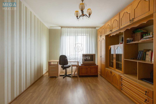 Продаж 2 кімнатної квартири (66,7/35,9/11,4), 8 пов. 25 пов. будинку, <a class="location-link" href="/kiev/" title="Недвижимость Київ">Київ</a>, <a class="location-link" href="/kiev/darnickij/" title="Недвижимость Дарницький район">Дарницький р-н</a>, Урлівська вул., 38 (изображение 6)